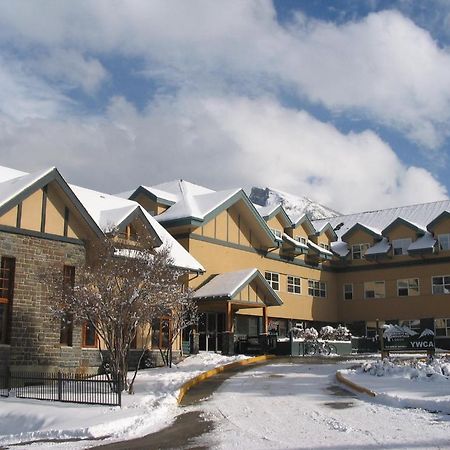 Ywca Banff Hotel Екстериор снимка